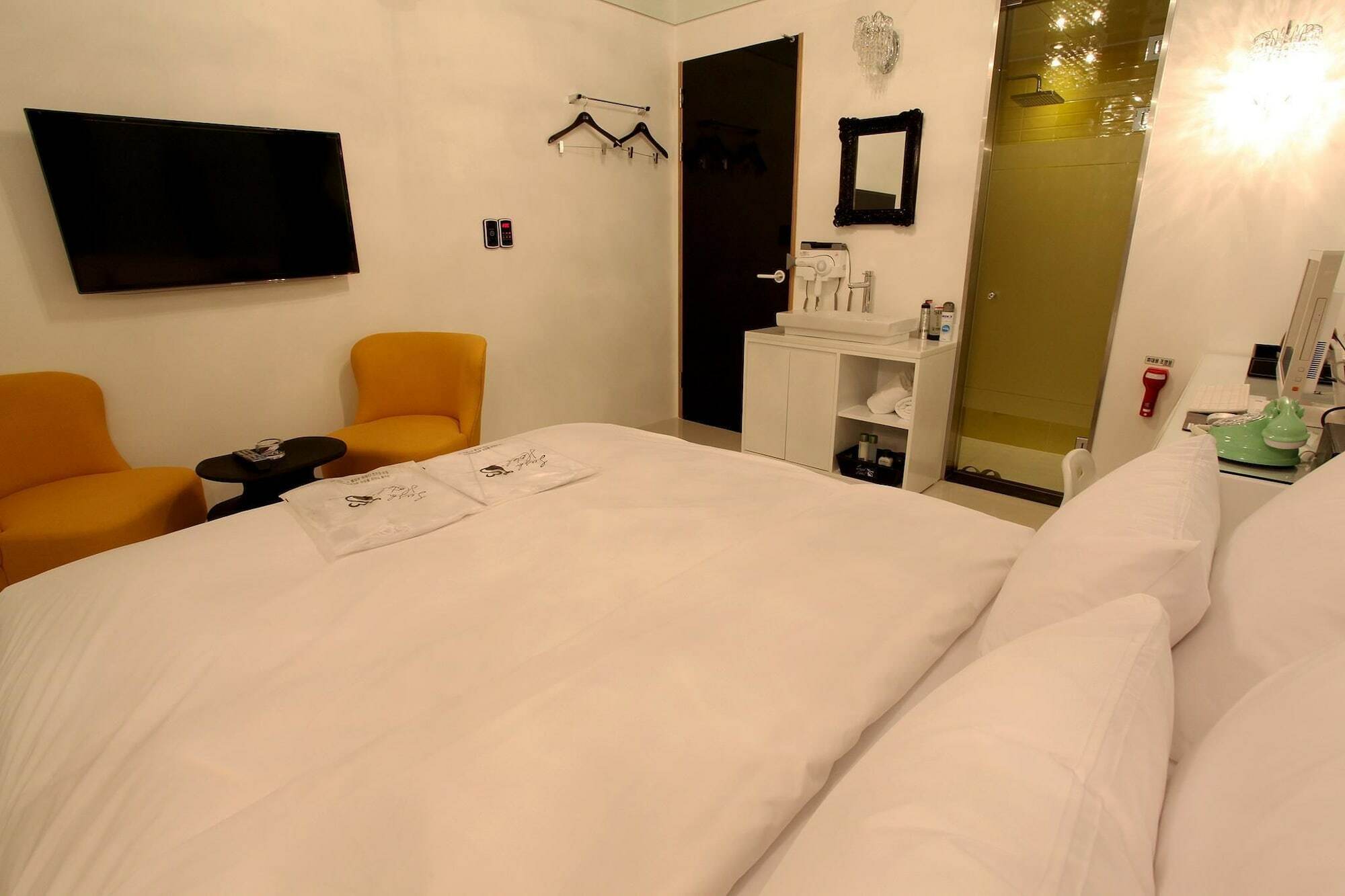 Lush Hotel ソウル特別市 エクステリア 写真