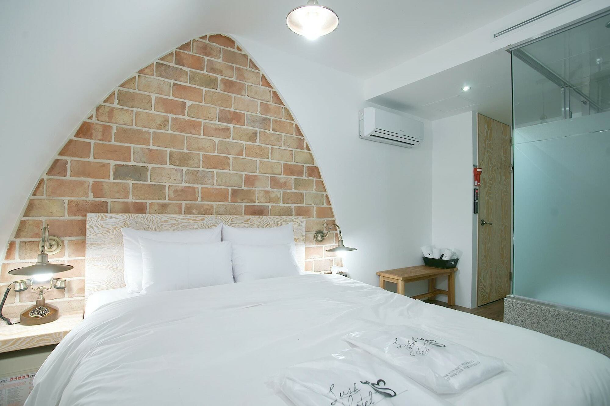 Lush Hotel ソウル特別市 エクステリア 写真